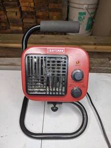lot 82 image: Small Craftsman Shop Heater