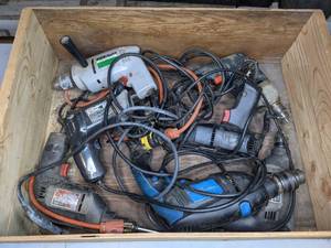 lot 83 image: Lot of (7) Drills with Wooden Storage Box Skil, Black and Decker, Etc.