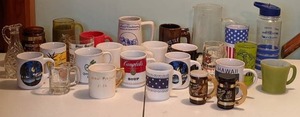 lot 459 image: Mug Cupboard Lot