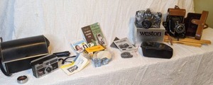 lot 331 image: Vintage Camera Lot - Kodak Instamatic 300, Weston WX-7 35 mm, Kodak Dakon Vigilant