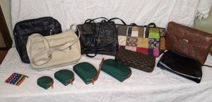 lot 309 image: Lot of (12) Vintage and Modern Purses and Clutches