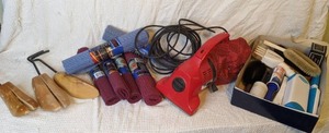 lot 324 image: Handheld Dirt Devil & More