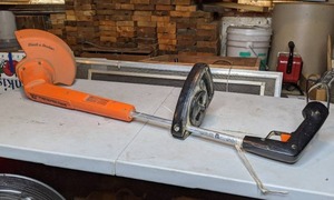 lot 49 image: Black and Decker String Trimmer