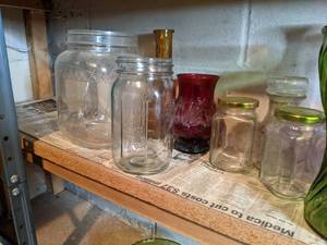lot 505 image: Vases, bowls, tins, pitcher, Gulfwax & one stand
