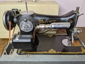 lot 515 image: Mercury Classic Sewing Machine