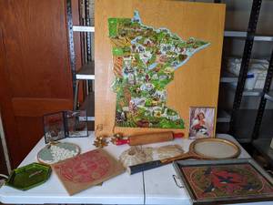 lot 493 image: Mixed Lot of Beautiful Decorative Pieces & More