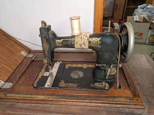 lot 540 image: Vintage AG Mason Treadle Sewing Machine