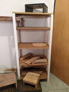lot 542 image: Lot of Rustic Wooden Shelves, Steps and Risers
