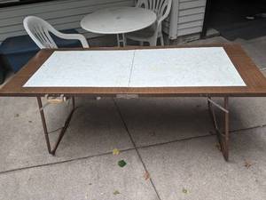 lot 560 image: Patio Table with 2 Chairs & Folding Table