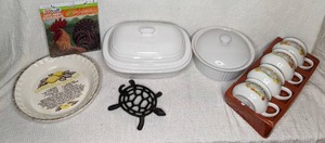 lot 378 image: Kitchen Lot - Vintage Ceramic Soups Crocks & Pampered Chef Deep Covered Baker