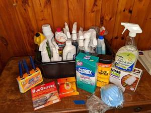 lot 239 image: Bin of Cleaning Supplies