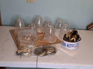 lot 208 image: Vintage Ceiling Fan Parts, Including 8 Glass Domes
