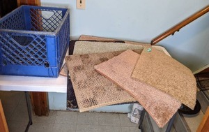 lot 210 image: 6 Bound Carpet Squares & Blue Crate