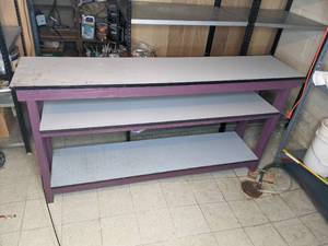 lot 213 image: Large Solid Wood 3 Tier Shelf