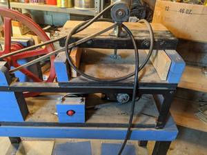 lot 160 image: Heavy Duty Homemade Meat Grinder (Power works)