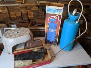 lot 136 image: Cleaning Brushes, Weed  Bug Sprayer, and More
