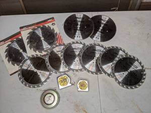 lot 138 image: Saw Blades and Other Shop Tools ToolShop and Black & Decker
