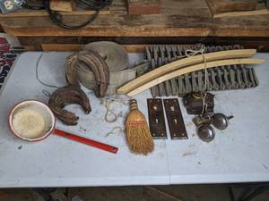 lot 42 image: Assortment of Vintage Items from the Workshop Horseshoes, Door Knobs, Tie Down and More