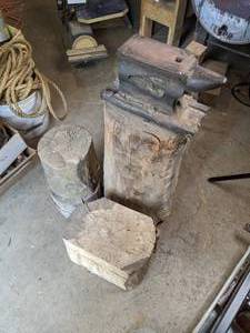 lot 12 image: Vintage Anvil and Wood