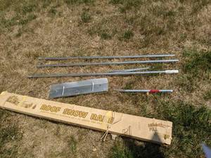 lot 36 image: Roof Snow Rake  Remover