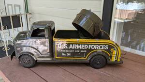 lot 845 image: 1950s Lumbar U.S. Armed Forces Searchlight Division #54 Vintage Truck