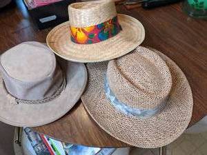 lot 855 image: Set of (3) Summer Beach Hats