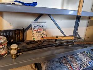 lot 863 image: Vintage Pellet Gun and Supplies