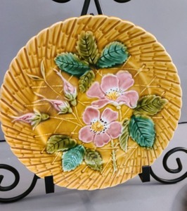 lot 370 image: Assorted Plates from France