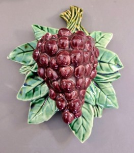 lot 378 image: Vintage Wall Pockets