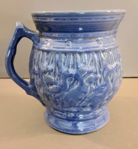 lot 383 image: Pair of Blue and White Pitchers