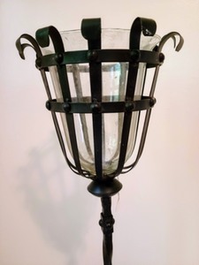 lot 466 image: Metal Candle Holder Stand