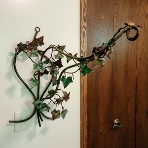 lot 476 image: Iron Wall Mount for Hanging Baskets