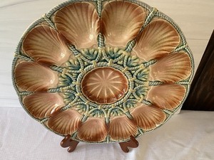 lot 303 image: French Majolica Oyster Platter