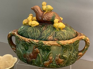 lot 313 image: Majolica Items includes Authentic Covered Dish w Quail Figurine