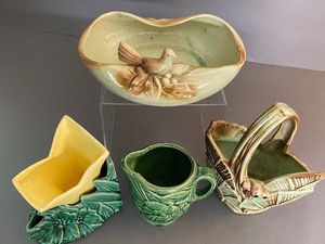 lot 314 image: Vintage McCoy Pottery Items