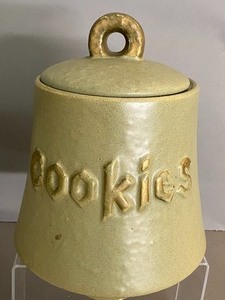 lot 326 image: Vintage Fun McCoy and More