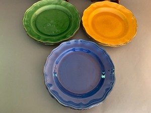 lot 349 image: Nine Italian Pottery Dinner Plates