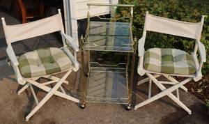 (2) Folding Chairs & Table