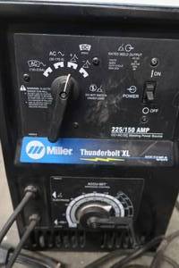 lot 17 image: MILLER THUNDERBOLT XL STICK WELDER