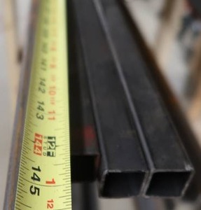 lot 45 image: MISC LENGTH SQ TUB