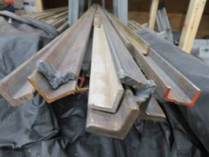 lot 59 image: HUGE LOT OF ANGLE IRON ASSORTED