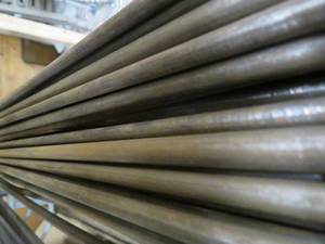 lot 65 image: LARGE LOT OF ROUND STOCK