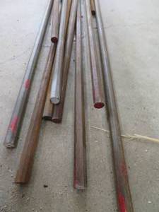 lot 76 image: BUNDLE OF HEX TUBE, AND ROUND TUBE STEEL