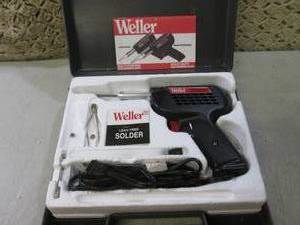 lot 13 image: (BS) Weller Heavy Duty Soldering Gu...
