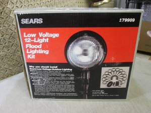 lot 26 image: (F-2) Sears Low Voltage 12-Light Fl...