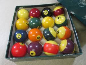 lot 45 image: (BSB) Set of Billiard Balls...
