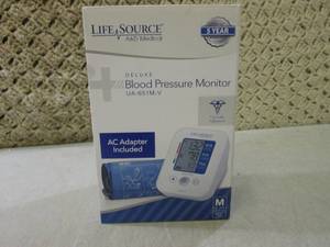 lot 55 image: (EC1) Life Source Deluxe Blood Pres...