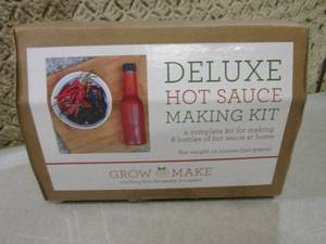 lot 63 image: (BSB) Deluxe Hot Sauce Making Kit ...
