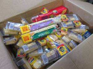 lot 111 image: (EC2) Box Full of Assorted Snack Cr...