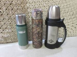 lot 204 image: (BSB) 3 Thermos Bottles...